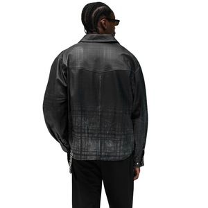 Chemise surchemise noire en cuir véritable pour homme, texture à carreaux gaufrée, col ouvert, fermeture éclair sur le devant, deux poches poitrine, coupe oversize, style streetwear - Product Image 2