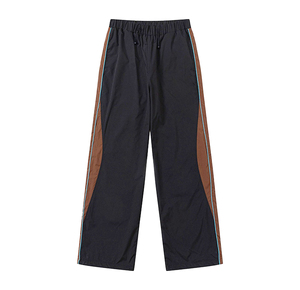 Chaqueta cortavientos para hombre y pantalones deportivos premium para actividades al aire libre, diseñados para correr, trotar, caminar, entrenar y viajar con comodidad. - Product Image 5