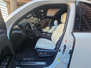 Lexus LX 600 Luxe d'occasion 2024 - Product Image 4