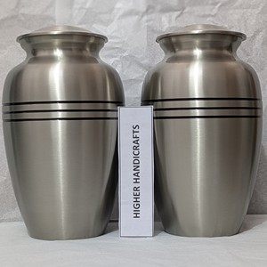 Urnas de Latón Tradicionales al por Mayor con Tapa Roscada Segura, Urnas para Cremación, Exportación Directa de Fábrica - Product Image 2