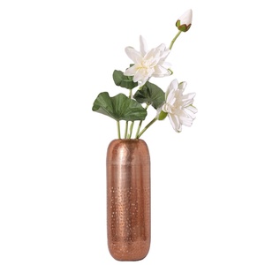 Vase à fleurs en métal de style moderne fabriqué à la main pour les mariages et les fêtes décoration de table de salon artistique Art de l'exportateur indien - Product Image 1