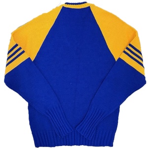 เสื้อคาร์ดิแกนไหมพรมอะคริลิคคุณภาพสูงแบบ OEM ยี่ห้อ Sigma Gamma Rho คอวี ปรับแต่งได้ สไตล์วินเทจ แฟชั่นฤดูหนาว สำหรับชมรมนักศึกษา - Product Image 2