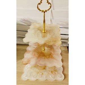 Support à gâteau en résine de qualité supérieure pour la décoration de la table de fête et les décorations de table - Product Image 1