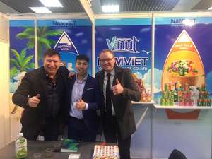 เครื่องดื่มลิ้นจี่เมล็ดโหระพาขวดแก้วขนาด290มล. มีไขมันต่ำมีใบรับรอง ISO - Product Image 5