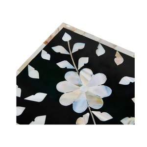 Boîte à mouchoirs en bois faite à la main avec incrustation de nacre pour la décoration de la maison - Product Image 3