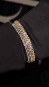 Bracelet tennis en or 14 carats avec diamants de laboratoire taille baguette, bracelet de luxe serti, vente en gros, bijoux fins personnalisés - Product Image 4