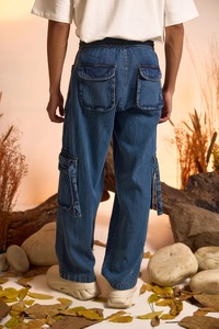 Jeans en denim de qualité supérieure, finition premium, tissu en coton importé, coton peigné brossé, écologique, déchiré, poids moyen - Product Image 2