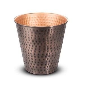 Poubelle personnalisable en gros, design intemporel, en métal, s'adaptant aux espaces modernes et traditionnels - Product Image 1