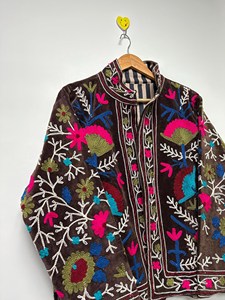 Veste Bohème de Luxe Broderie Suzani pour Femme, Col Montant, Motif Floral, Faite à la Main, Coton Velours, Ouverte sur le Devant, Style Décontracté et Tendance - Product Image 4