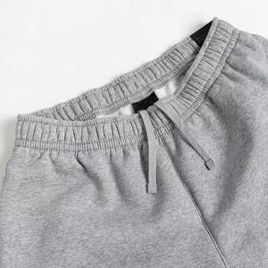 Pantalones Cortos Bermuda de Algodón Gris para Hombre, Cintura Elástica, Color Sólido, con Bolsillos, Tejido Transpirable, Corte Medio, Esenciales - Product Image 5