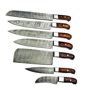 Ensemble de couteaux de chef en acier Damas de qualité supérieure avec finition élégante et design de manche ergonomique pour la cuisine professionnelle et les restaurants - Product Image 1