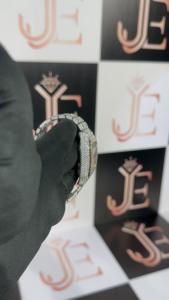 Reloj de Pulsera de Cuarzo para Hombre, Moderno y Lujoso, de Acero Inoxidable, con Esfera Romana, Cristal con Incrustaciones de Diamantes y Luminoso - Product Image 2