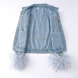 Chaqueta Vaquera Corta de Diseño Nuevo Personalizada para Mujer con Puños Desmontables de Plumas de Avestruz y Envío Rápido - Product Image 4