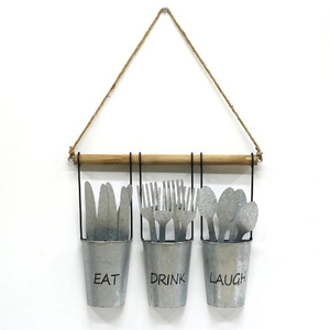 Miroir mural en aluminium de forme unique, finition brillante, idéal pour la maison et le bureau - Product Image 6