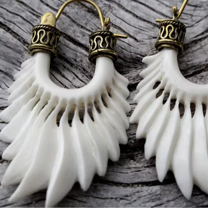 Boucles d'oreilles élégantes, style bohème chic, design tendance, boucles d'oreilles en os authentiques, artisanat naturel - Product Image 4