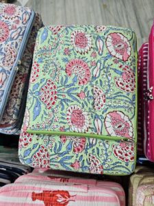 Custom Logo Cotton Printed <b>Laptop</b> <b>Sleeve</b> Corporate Gift Computer Case OEM Promotional Merchandise Supplier Heart Print <b>Sleeve</b> - Product Image 2