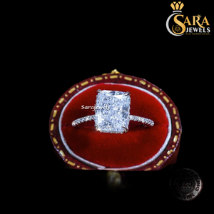 Anillo de Moissanita Corte Princesa VVS de Alta Demanda: Claridad y Brillo Deslumbrantes para el Propuesto Perfecto, Disponible para Exportación - Product Image 4