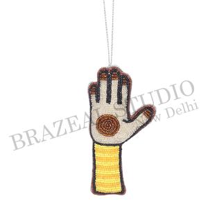 Adornos Navideños Personalizados Bordados en Terciopelo Satinado de Estudio Brazeal, Hechos a Mano y Ecológicos, con Camellos, Caballitos de Mar y Estrellas - Product Image 5
