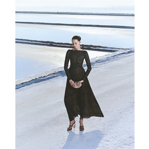 Vêtements de haute couture en gros, robe pour femmes, ODM, marque privée, ASTORIA LACE GOWN, robe élégante à manches longues, coupe ajustée - Product Image 4