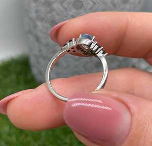 Anillo de Topacio Azul Cielo Natural y Espinela Negra, Plata de Ley 925 Chapada en Oro, Talla 8.75 US, Hecho a Mano, Regalo para Mujer, Venta al Por Mayor - Product Image 5