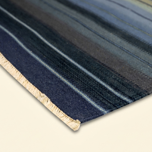 Alfombra Azul Marino Anudada a Mano Midnight Tide Strata, Alfombra Moderna con Rayas Horizontales para Sala de Estar, Dormitorio e Interiores de Hotel - Product Image 6