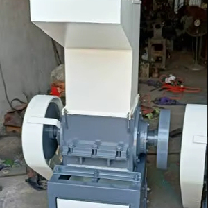 Máquina de Corte Hidráulica DIVINE MACHINERY SOLUTION para Residuos Plásticos, Capacidad de 150 kg/h, Potencia de 15 kW, 220 V, Profundidad Máxima de Corte de 35 mm - Product Image 1