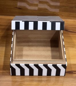Premium Quality HANDICRAFT HUB Modern Rectangular Wood Resin Jewelry Box Inlay Design Eco-Friendly Multifunctional Storage - Product Image 6