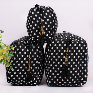 Bolsa de Cosméticos de Algodón con Borlas, Diseño Floral Personalizado, Estética, con Cierre de Cremallera, Portátil, Reutilizable, Grande, Unisex, para Maquillaje - Product Image 2