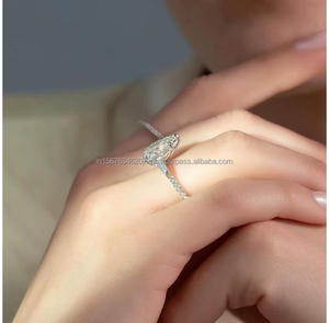 Anillo de Compromiso/Boda Vintage de Diamante Cultivado en Laboratorio IGI, Oro Amarillo de 14k, Unisex, Oro Blanco Fino, Ideal para Aniversarios y Fiestas - Product Image 2