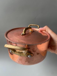 Mid Century <b>Copper</b> Casserole Pot Round Shape Vintage Design With Lid Durable Metal Cookware Zinc Alloy Handle - Product Image 4