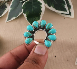 Bague en turquoise naturelle, bijoux pour femmes, bague en pierres précieuses faite à la main, prix de gros, usage quotidien - Product Image 4