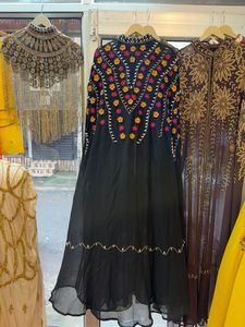 Abaya élégante et modeste en polyester coupe ajustée pour femme, brodée à la main avec des sequins, pour soirée et fête, collection 2026 Designs Eid Dubaï - Product Image 6