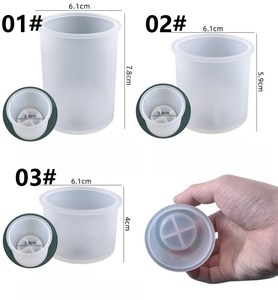 Elegante Colección Decorativa de Portavelas de Resina Hechos a Mano, Ecológicos e Impermeables para Mesa de Sala de Estar y Actividades Religiosas - Product Image 2