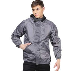 เสื้อแจ็คเก็ตกันฝนสำหรับผู้ชาย ระบายอากาศได้ดี กันลม มีฮู้ด เหมาะสำหรับเดินป่า วิ่ง ปั่นจักรยาน กิจกรรมกลางแจ้ง รับผลิตแบบ OEM และรับผลิตภายใต้แบรนด์ของลูกค้า - Product Image 4