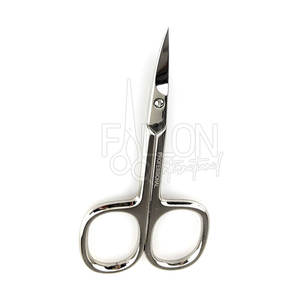 Ciseaux à cuticules avec lames en acier inoxydable et action de coupe fluide, avec poignée ergonomique - Product Image 6