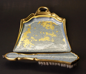 Brass Enamel Dustpan <b>and</b> <b>Brush</b> Set, Vintage Gold Finish Handheld Cleaning Set, Decorative <b>Metal</b> <b>Dust</b> <b>Pan</b> with <b>Brush</b> for Home - Product Image 4
