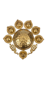Urli de Metal Plateado Hecho a Mano, Moderno y Decorativo, Thali para Pooja, Cuenco Central Martillado, Múltiples Soportes para Diya de Loto, Templo para el Hogar - Product Image 6