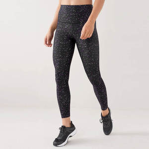 Leggings de sport pour femmes avec logo personnalisé, qualité durable, toutes tailles disponibles, prix d'usine, impression personnalisée, leggings par sublimation - Product Image 5