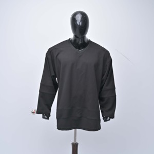 เสื้อสเวตเชิ้ตผู้ชายสีดำ คอวี แขนยาว ทรงปกติ ผลิตตามแบบ OEM ระบายอากาศได้ดี ผ้าถัก สีพื้น เรียบง่าย สวมใส่สบายในฤดูหนาว ผลิตจากผ้าฝ้าย 100% - Product Image 1