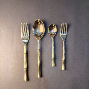 Juego de Cubiertos de Acero Inoxidable Estilo Bambú Plateado de 4 Piezas que Incluye Tenedor para Cena, Cuchara para Ensalada, Cuchara para Té y Tenedor para Postre. - Product Image 2