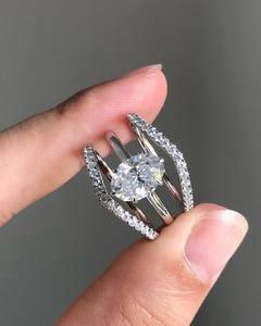 Conjunto de Anillos de Boda de 3 Piezas con Diamantes Cultivados en Laboratorio de Corte Ovalado, Tendencia en EE. UU., Oro Sólido de 14k, Joyería Fina - Product Image 2