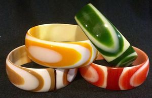 H CRAFT Vintage Resin Bangle Set Geometric Pattern Yellow Pink <b>Red</b> Unisex <b>Bracelets</b> Classic Daily Wear Jewelry Fashion Statement - Product Image 5
