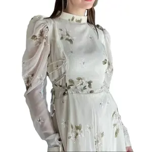فستان نسائي فاخر بجودة عالية من مجموعة تصميمات الزهور المطرزة الغربية للسيدات الباكستانيات