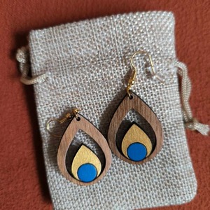 Pendientes de madera listos para dropshipping, envío directo, pendientes de madera de color liso, uso mayorista de fábrica personalizado - Product Image 1