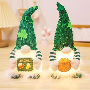 Gnomo di peluche irlandese da 11 pollici per la festa di San Patrizio, decorazioni per interni domestici - Product Image 5