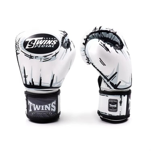 ถุงมือคู่แบบตีนตุ๊กแกขายดีที่สุด สำหรับการต่อสู้ MMA ซานด้า ฝึกซ้อม หนังสังเคราะห์ สีม่วงเข้ม ป้องกันรังสียูวี จับกระชับมือ ไม่ลื่น - Product Image 3