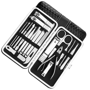 Ensemble de manucure de haute qualité 8 pièces avec lames affûtées, coupe-ongles, ciseaux pour le soin des pieds des bébés et des nourrissons, livré dans un étui en cuir à fermeture éclair - Product Image 4