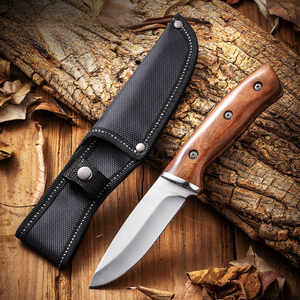 Couteau de chasse artisanal en acier inoxydable, lame en acier inoxydable, manche ergonomique, couteau de chasse robuste pour l'extérieur - Product Image 1