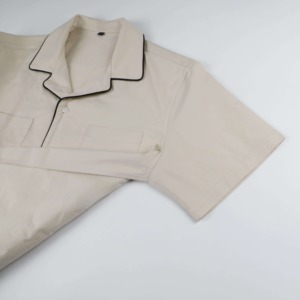 เสื้อเชิ้ตแขนสั้นผู้ชายสีเบจปักลายคุณภาพสูงสไตล์ลำลองติดกระดุม - Product Image 6