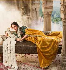 Sari en soie élégant avec une belle dentelle multicolore et une blouse de créateur lourde, de la mode ethnique indienne et pakistanaise - Product Image 5